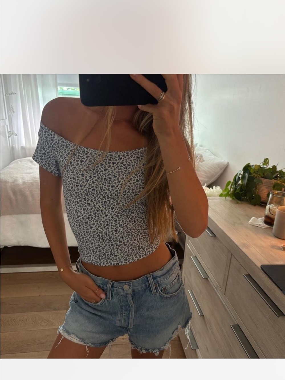 Brandy Melville Off-Shoulder Blue Floral Top - Women